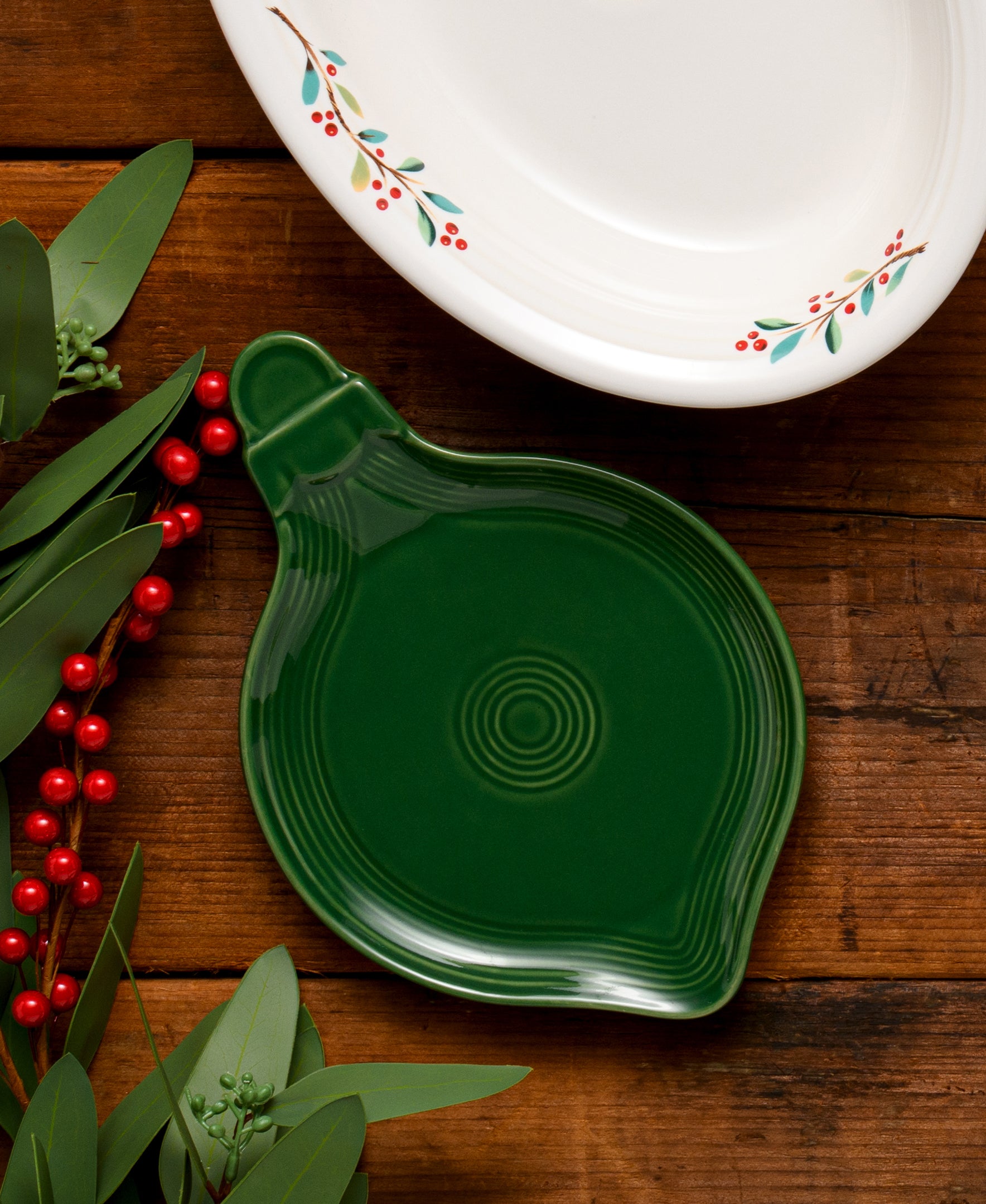Fiesta 8 3/4 Inch Ornament Shaped Plate - Image 4